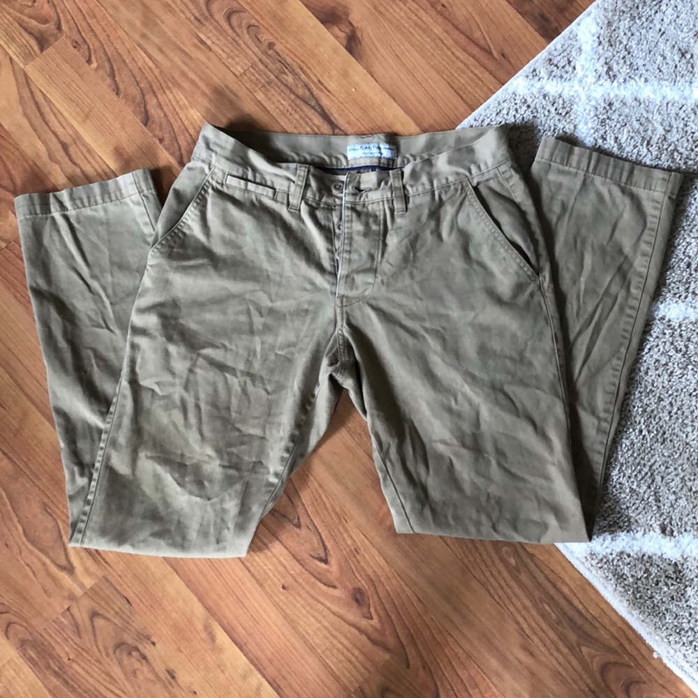 Men’s Khaki pants
